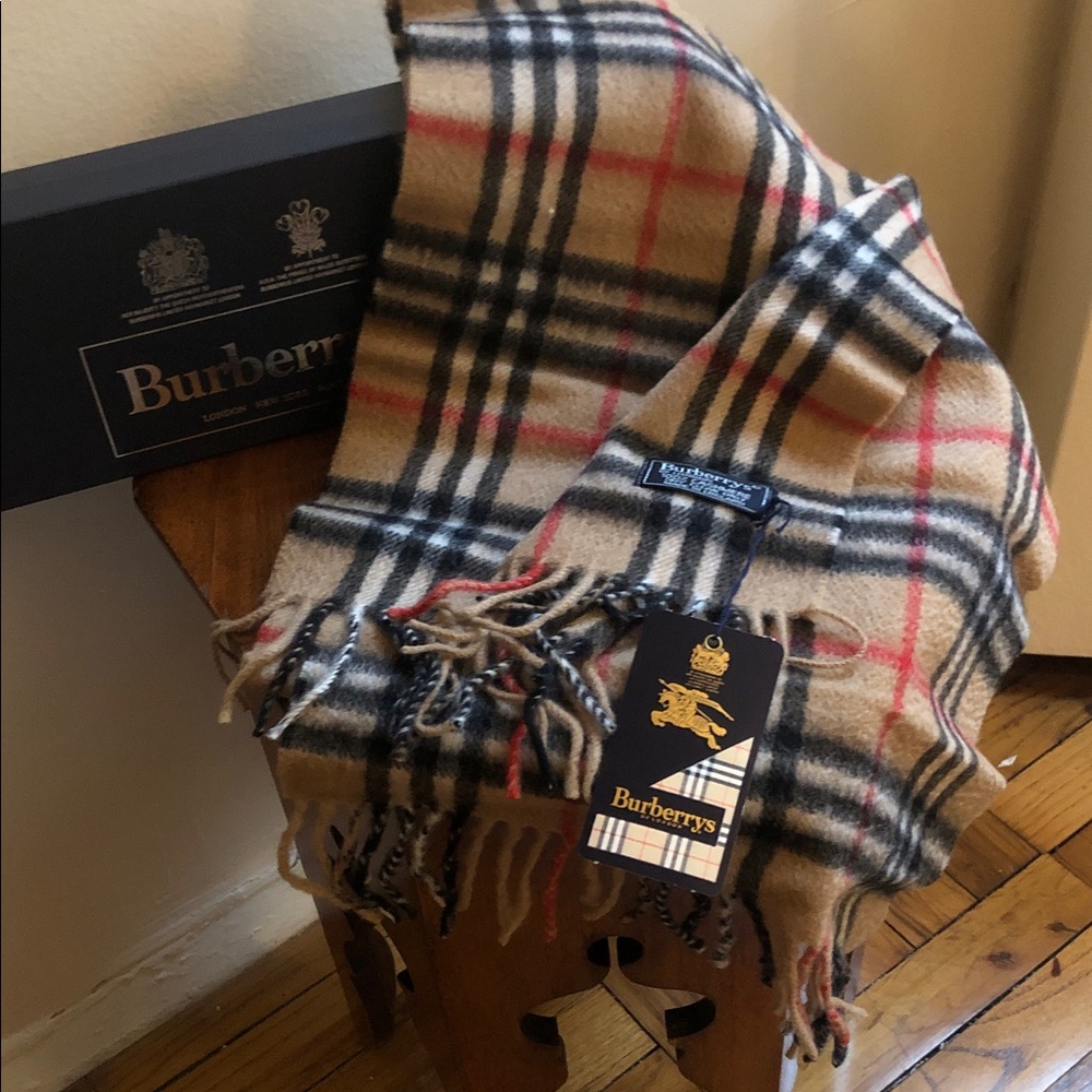 Burberry Heritage Check Scarf - Tan, Black, Red